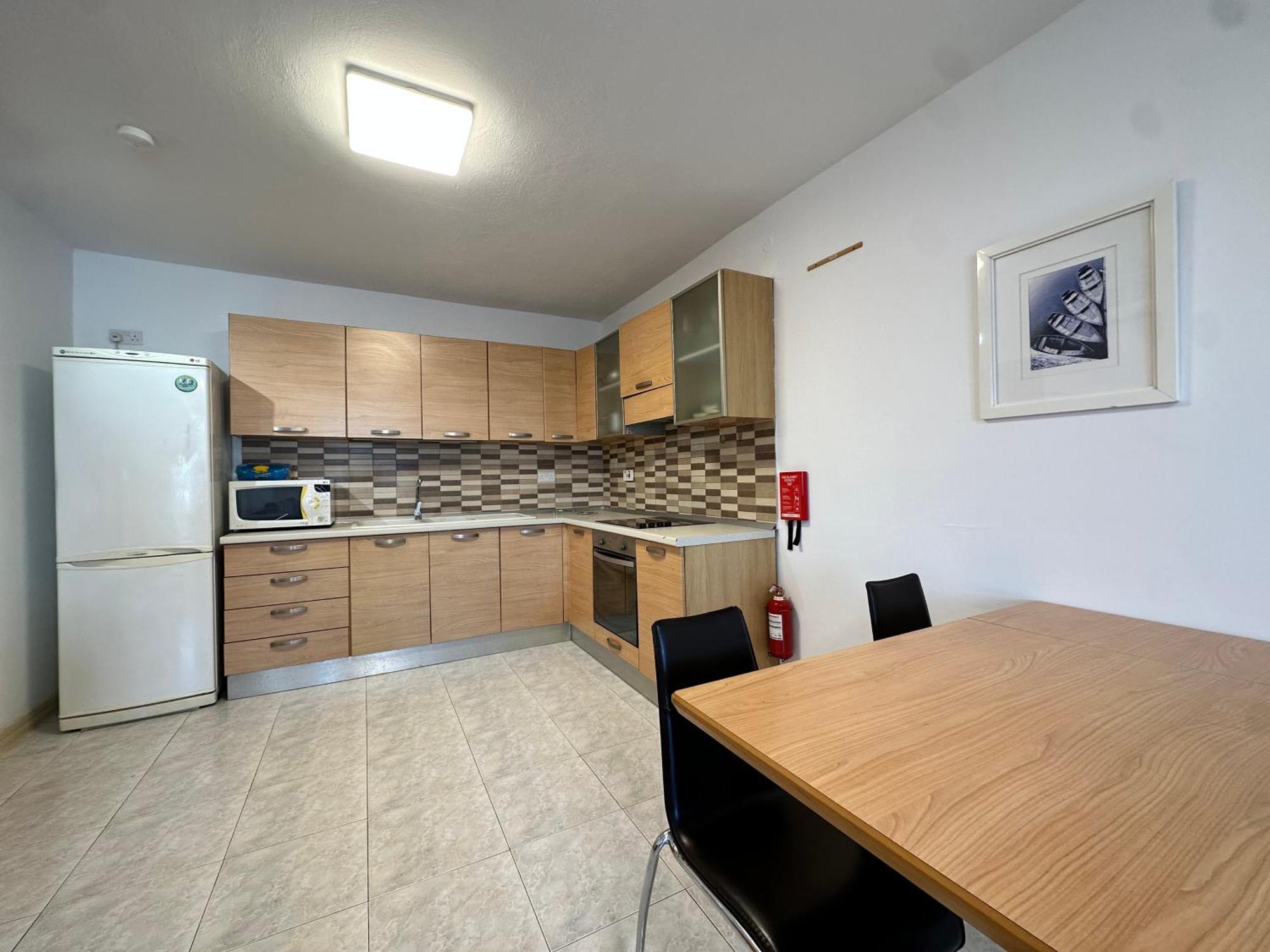 Budget Friendly In Swieqi - 10 Minutes Walk To Paceville & The Apartamento